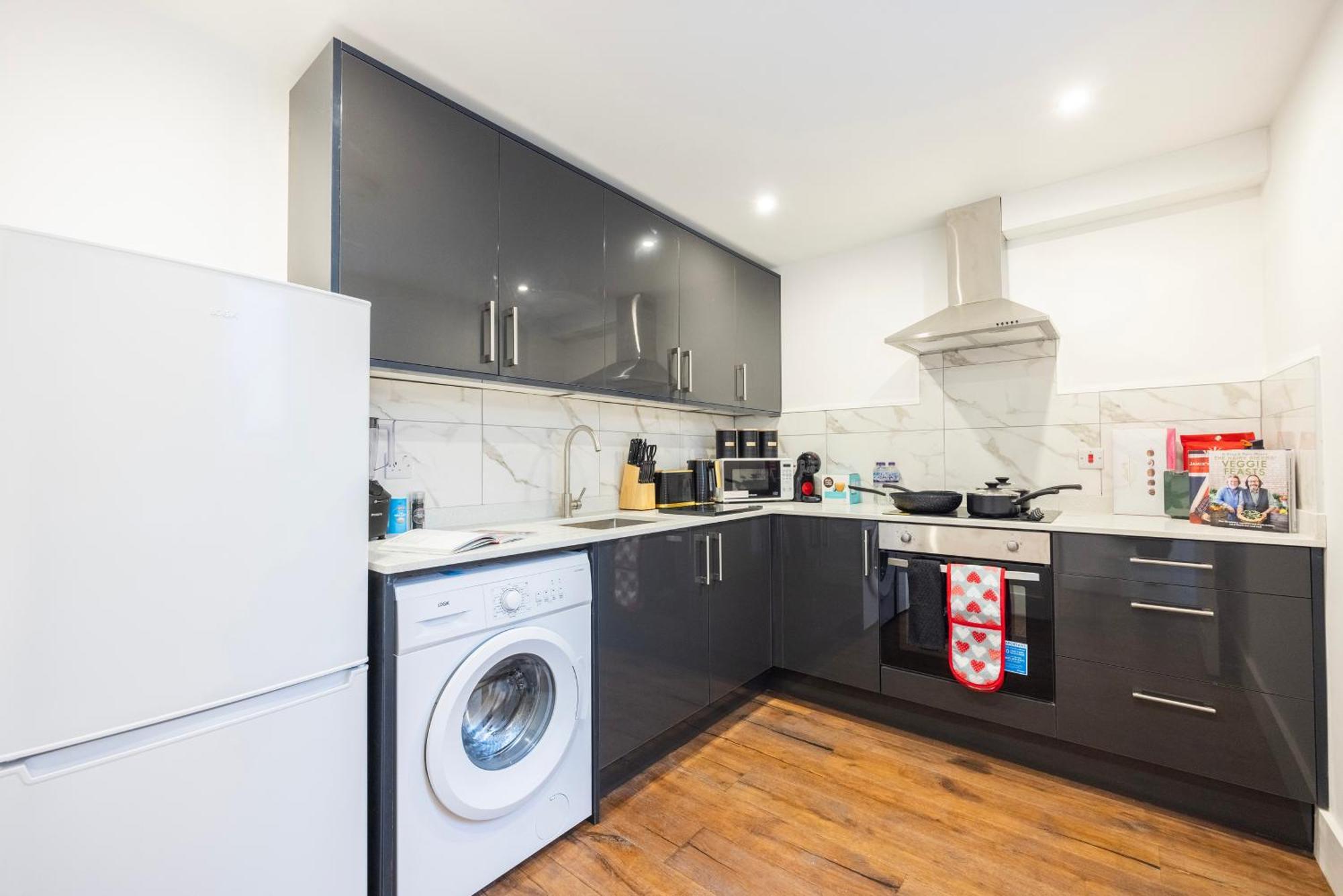 Block Of Apartments In Croydon ,Long Stays , Weekly & Monthly Offers , Contractors , Relocations , Leisure & Family Stays Kültér fotó