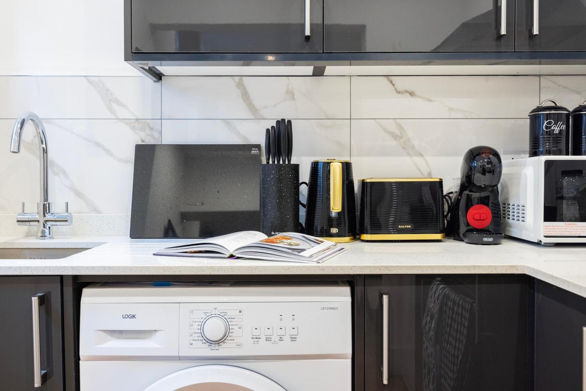 Block Of Apartments In Croydon ,Long Stays , Weekly & Monthly Offers , Contractors , Relocations , Leisure & Family Stays Kültér fotó