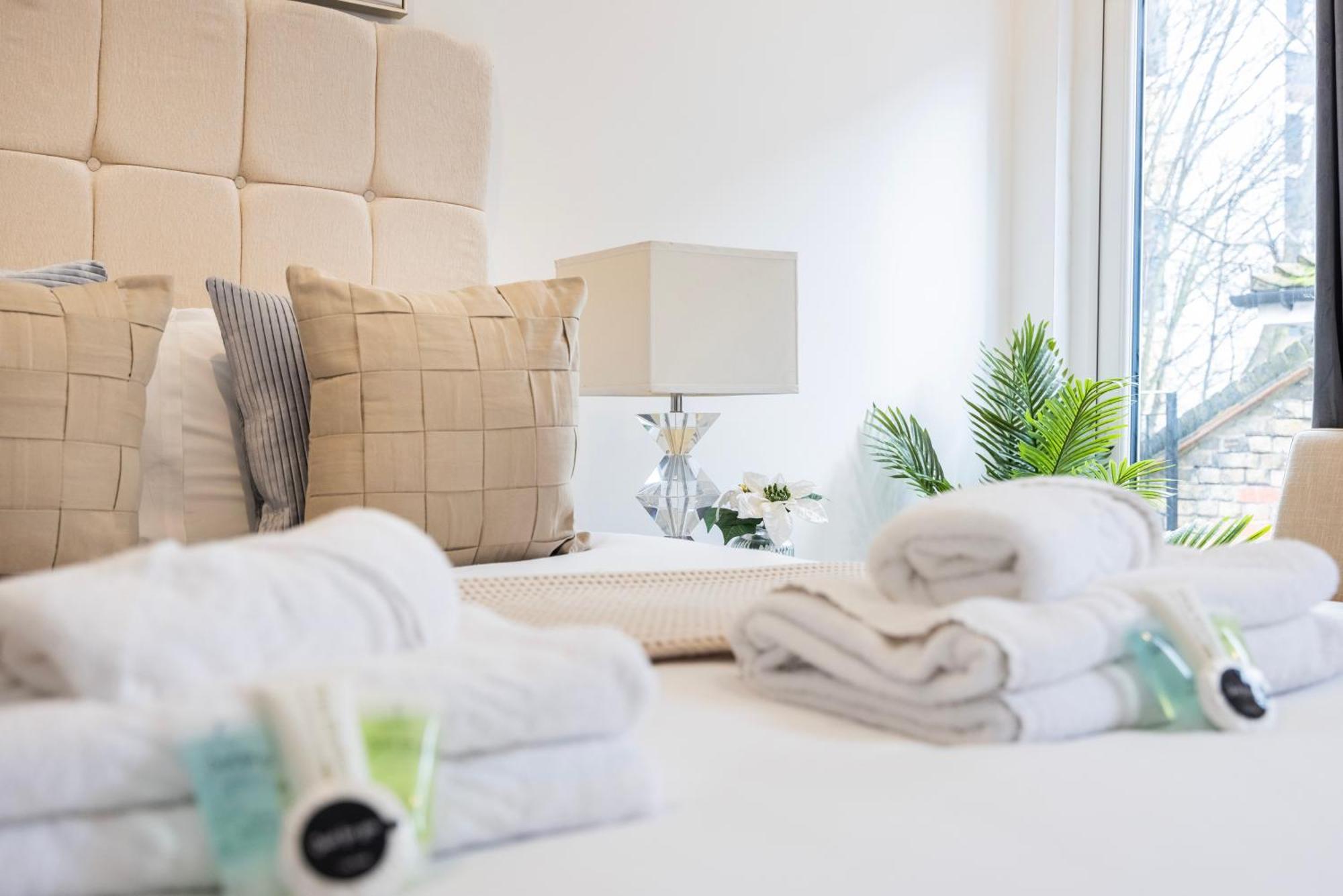 Block Of Apartments In Croydon ,Long Stays , Weekly & Monthly Offers , Contractors , Relocations , Leisure & Family Stays Kültér fotó